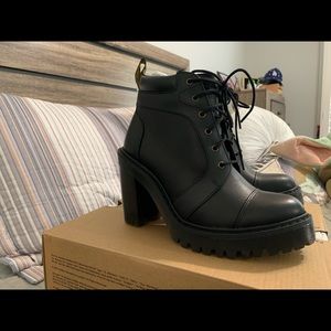 COPY - Dr. Martens Averil Boots